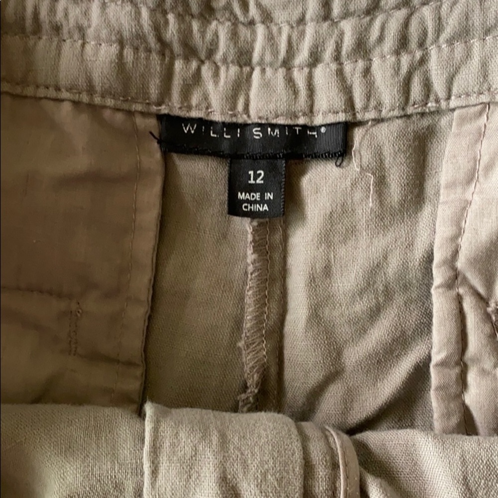 Linen Shorts - Picture 2 of 4